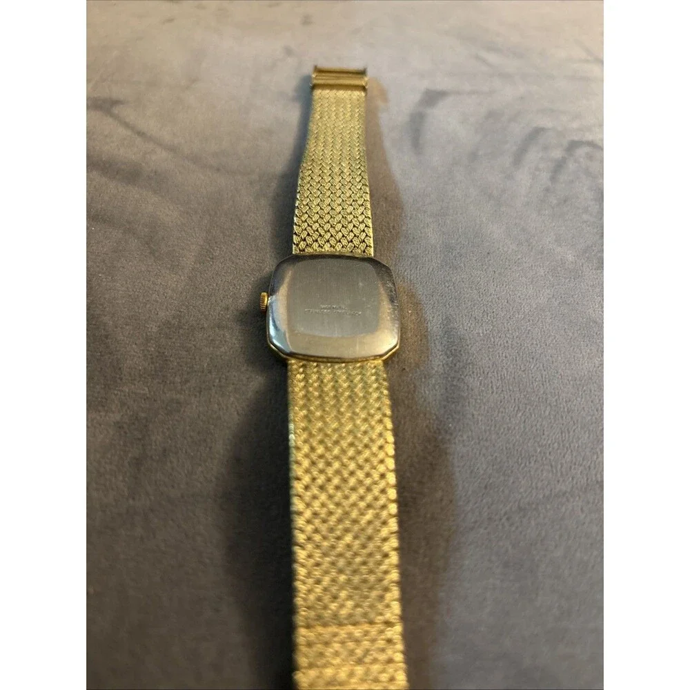 Elgin diamond quartz